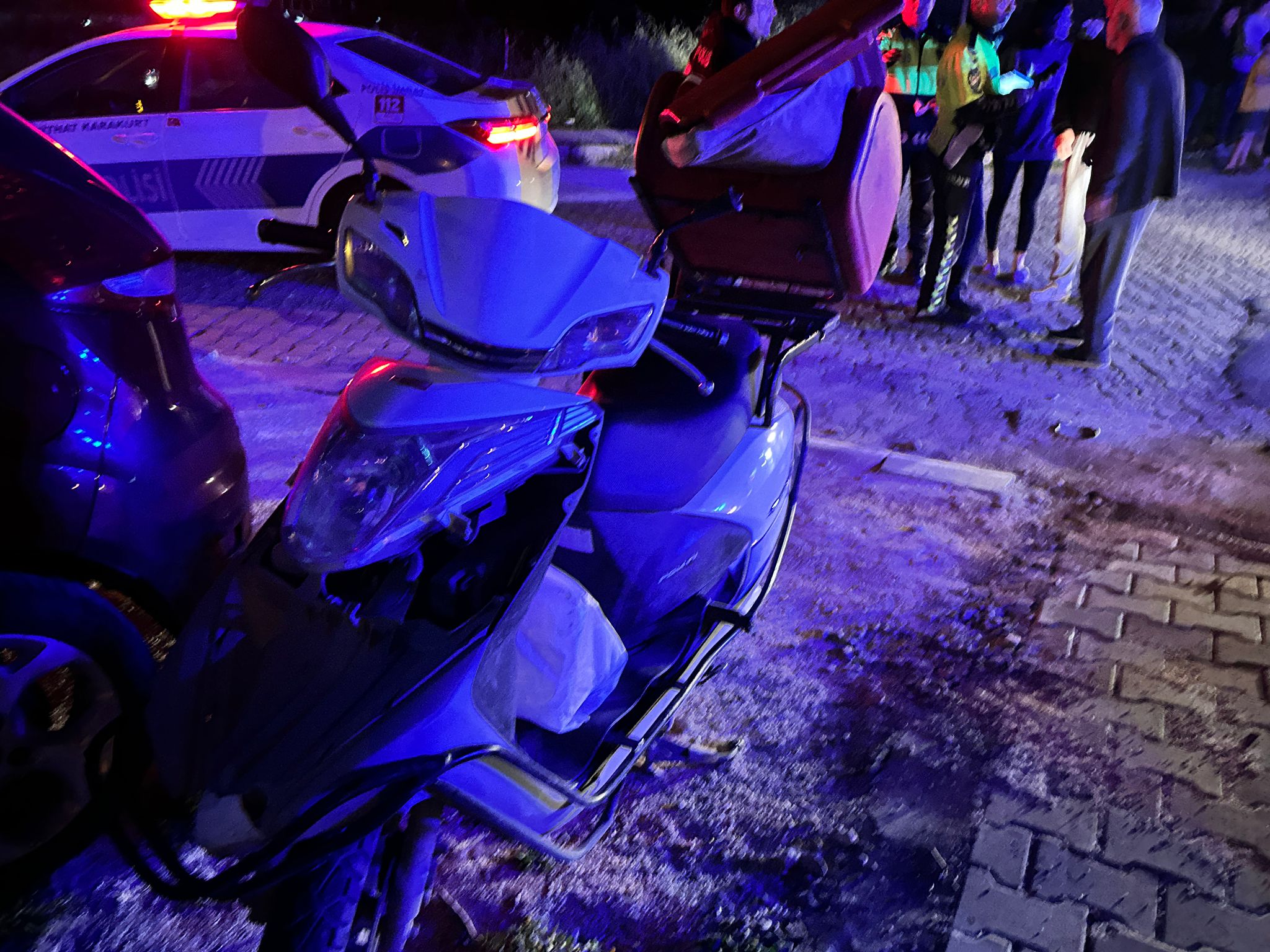 Motosiklet Otomobille Çarpıştı: 1 Yaralı