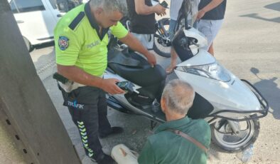 Motosiklet ve Kamyonet Çarpıştı, Motosiklet Sürücüsü Yaralandı