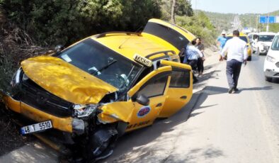 Milas-Bodrum karayolunda iki otomobil çarpıştı: 6 yaralı