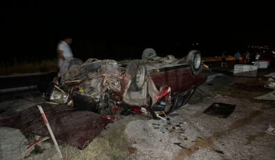 Milas’ta Korkutan Kaza: Otomobil Direğe Çarptı, Taklalar Attı