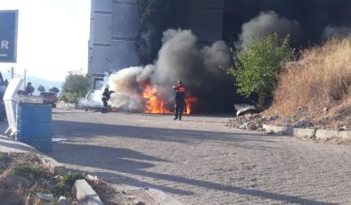 Milas’ta Park Halindeki Araçlarda Korkutan Yangın!