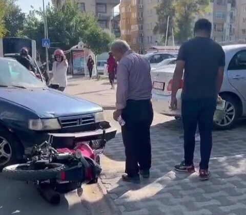 Milas’ta Motosiklet ve Otomobil Çarpıştı: Sürücü Hafif Yaralandı