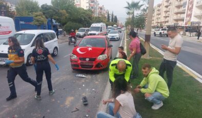 Milas’ta İki Otomobilin Çarpışması Sonucu 5 Kişi Yaralandı