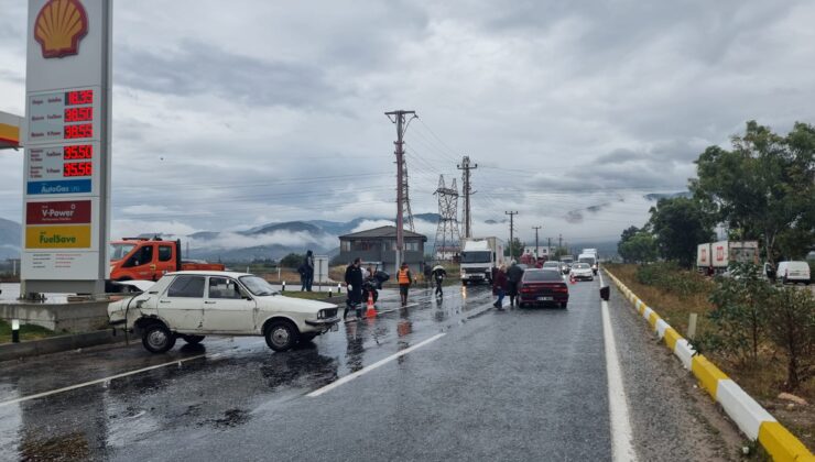 Milas’ta Zincirleme Kaza: Üç Araç Çarpıştı