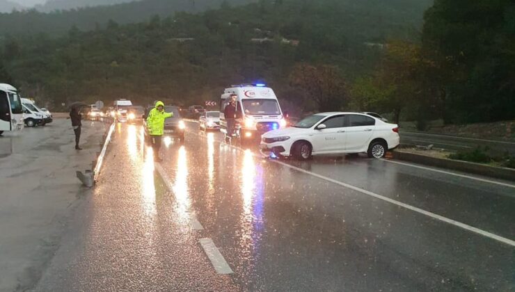 Milas Bodrum Karayolunda Korkutan Kaza: Yağmur Sürücüyü Yoldan Çıkardı