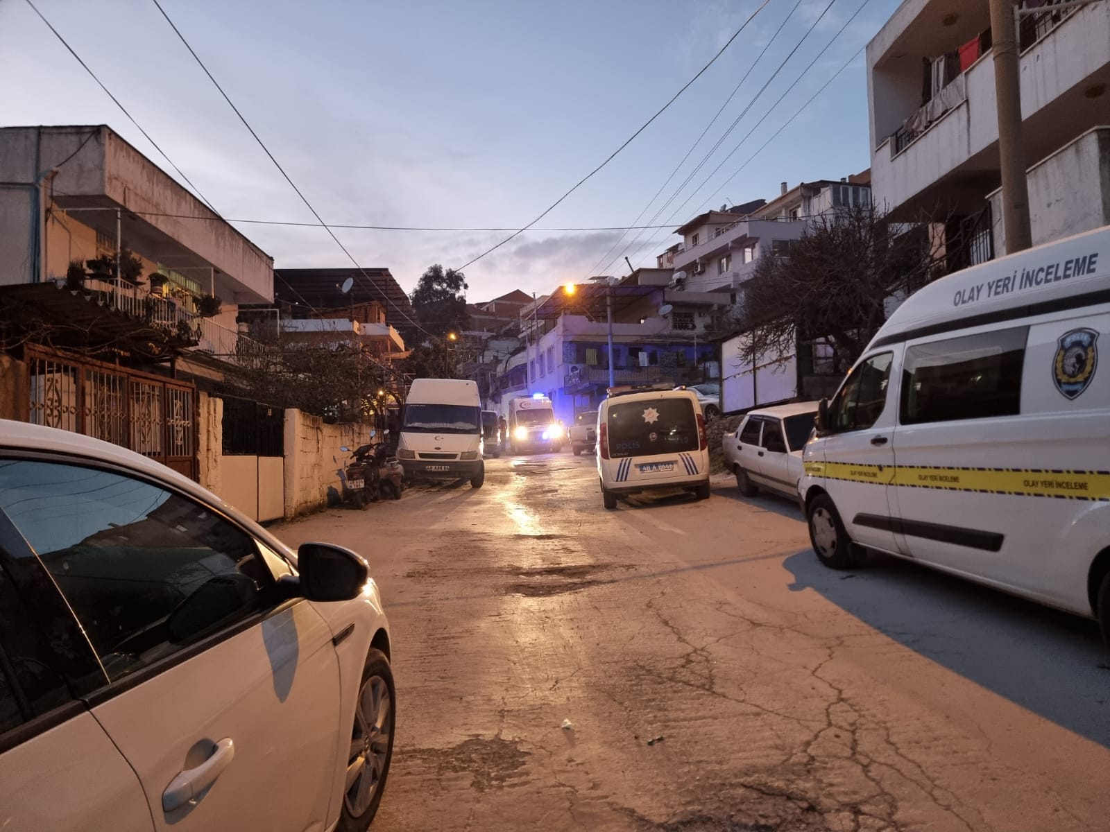 Milas’ta Bir Kişi Evinde Başından Silahla Vurulmuş Halde Ölü Olarak Bulundu