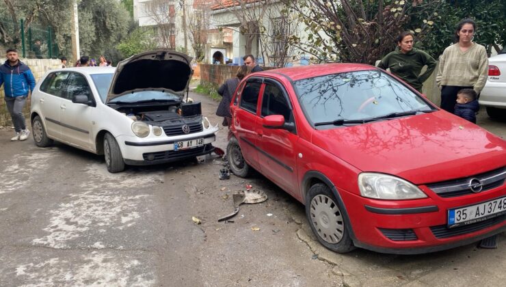 Milas’ta Kontrolden Çıkan Araç Park Halindeki Otomobile Çarptı: 4 Yaralı