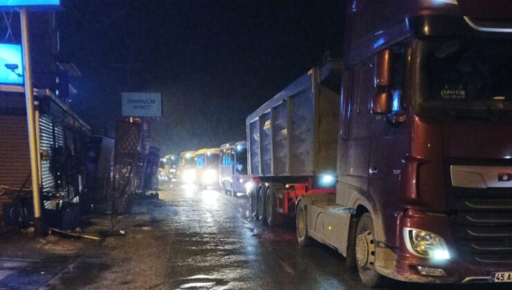 Milas Ören Yolu Trafiğe Kapatıldı: Uzun Araç Kuyrukları Oluştu