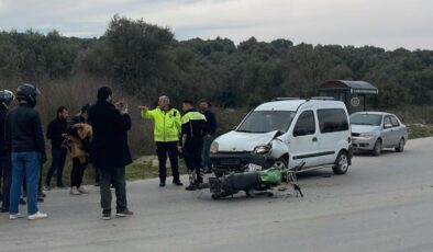 Milas’ta Motosiklet ve Otomobil Çarpıştı, Motosiklet Sürücüsü Ağır Yaralandı
