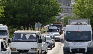 Milas-Bodrum Karayolu’nda Trafik Aksadı: Polisler Anında Müdahale Etti