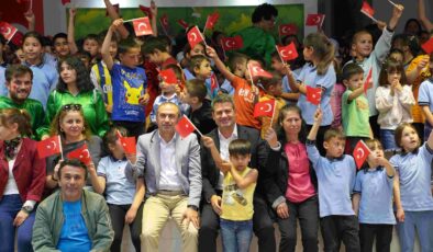 Yeniköy Kemerköy Enerji’den Milaslı çocuklara 23 Nisan’da Gezici Tiyatro hediyesi
